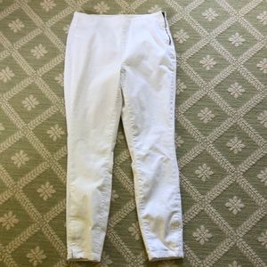 This Week Only $5
Almost new Ladies’ white jeans. 
Size 10